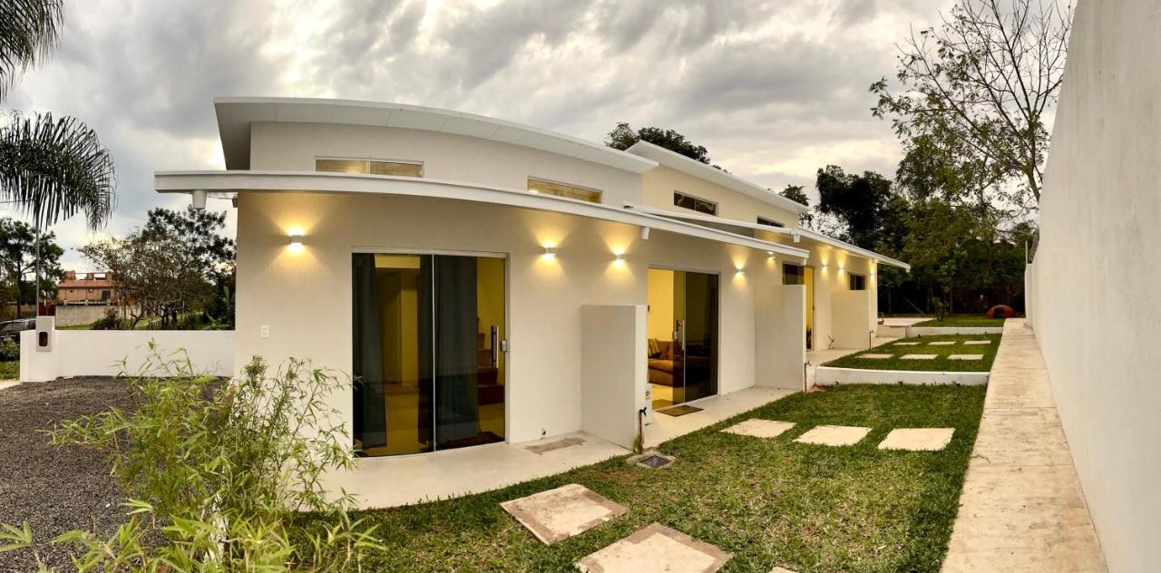 Tiny Houses En Asuncion. Zona Aeropuerto-Rakiura Luque Ngoại thất bức ảnh